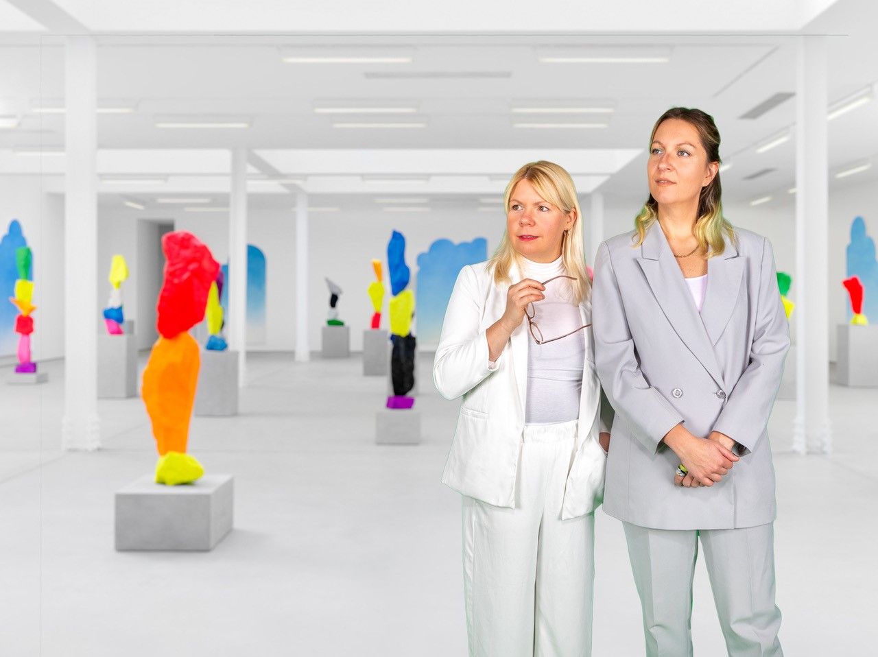 Lilly Urbat, Claudia Holzinger